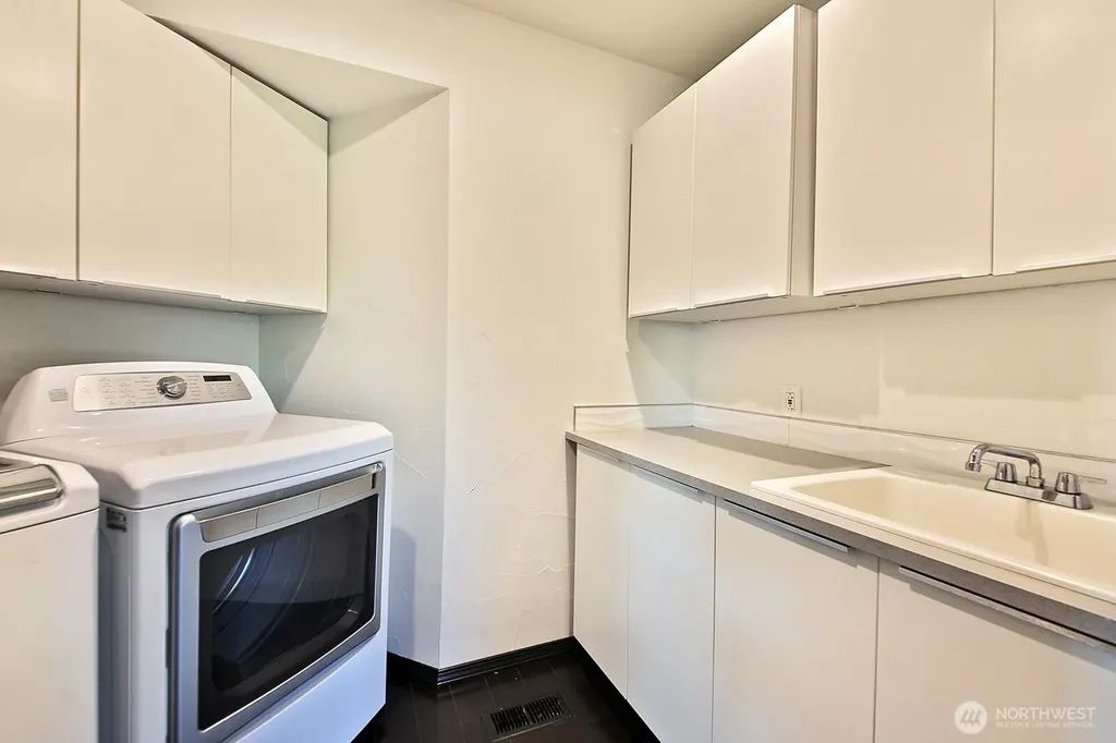 1649 Stewart Road Freeland WA 98249