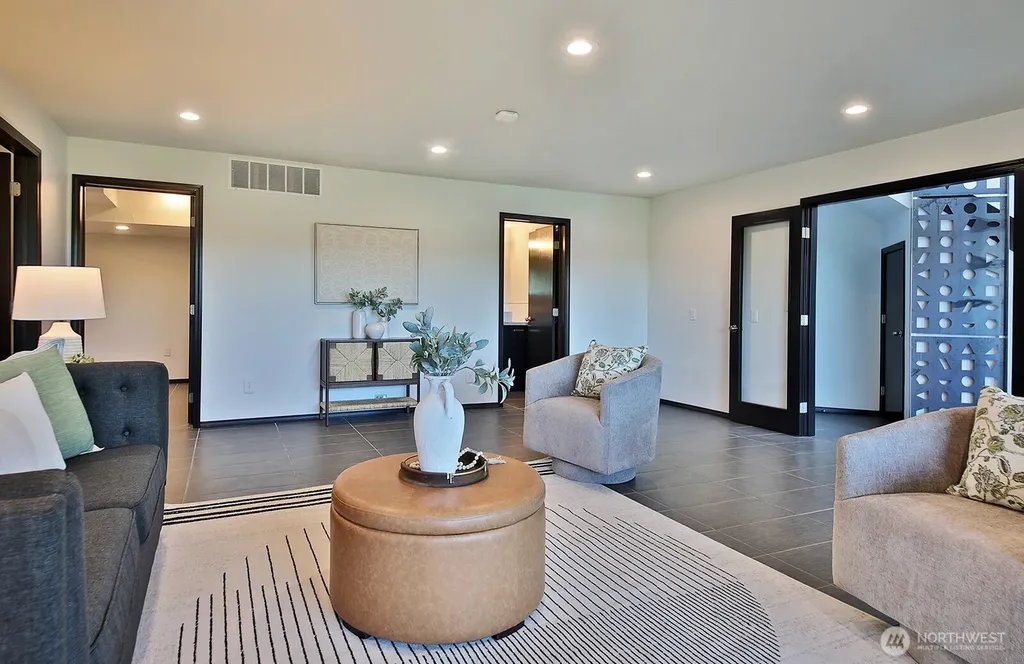 1649 Stewart Road Freeland WA 98249