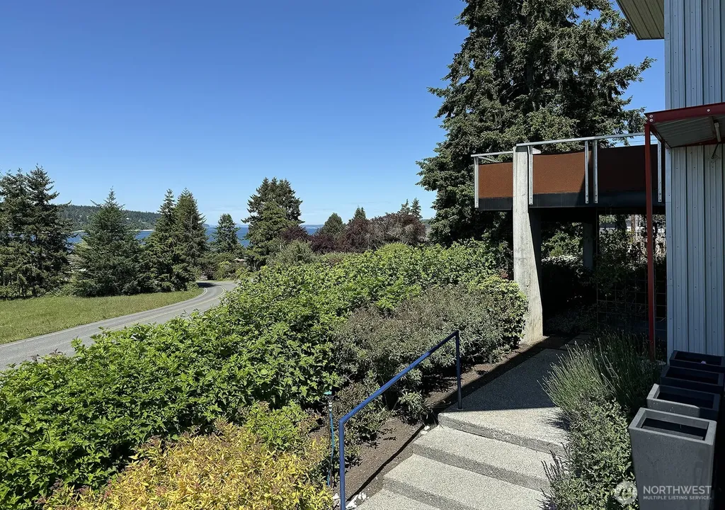 1649 Stewart Road Freeland WA 98249