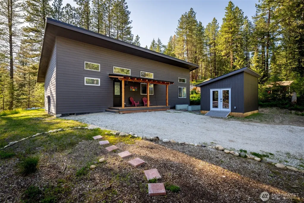 21817 Colt Road Leavenworth WA 98826