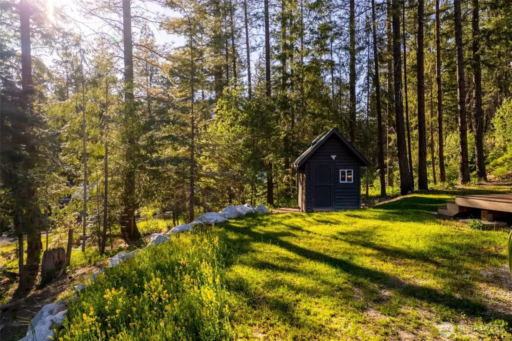 21817 Colt Road Leavenworth WA 98826