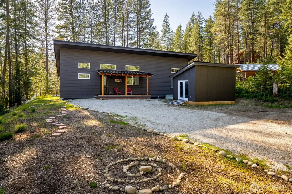 21817 Colt Road Leavenworth WA 98826