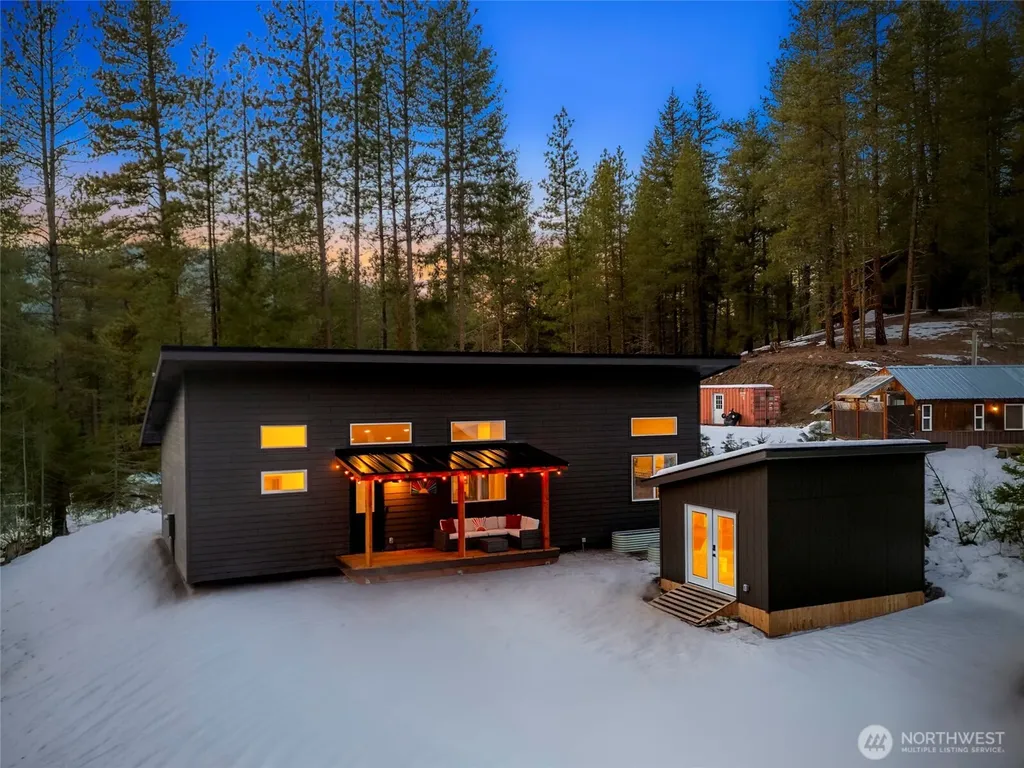 21817 Colt Road Leavenworth WA 98826