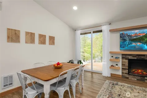 21817 Colt Road Leavenworth WA 98826