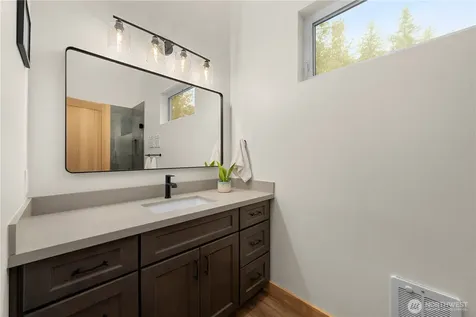 21817 Colt Road Leavenworth WA 98826