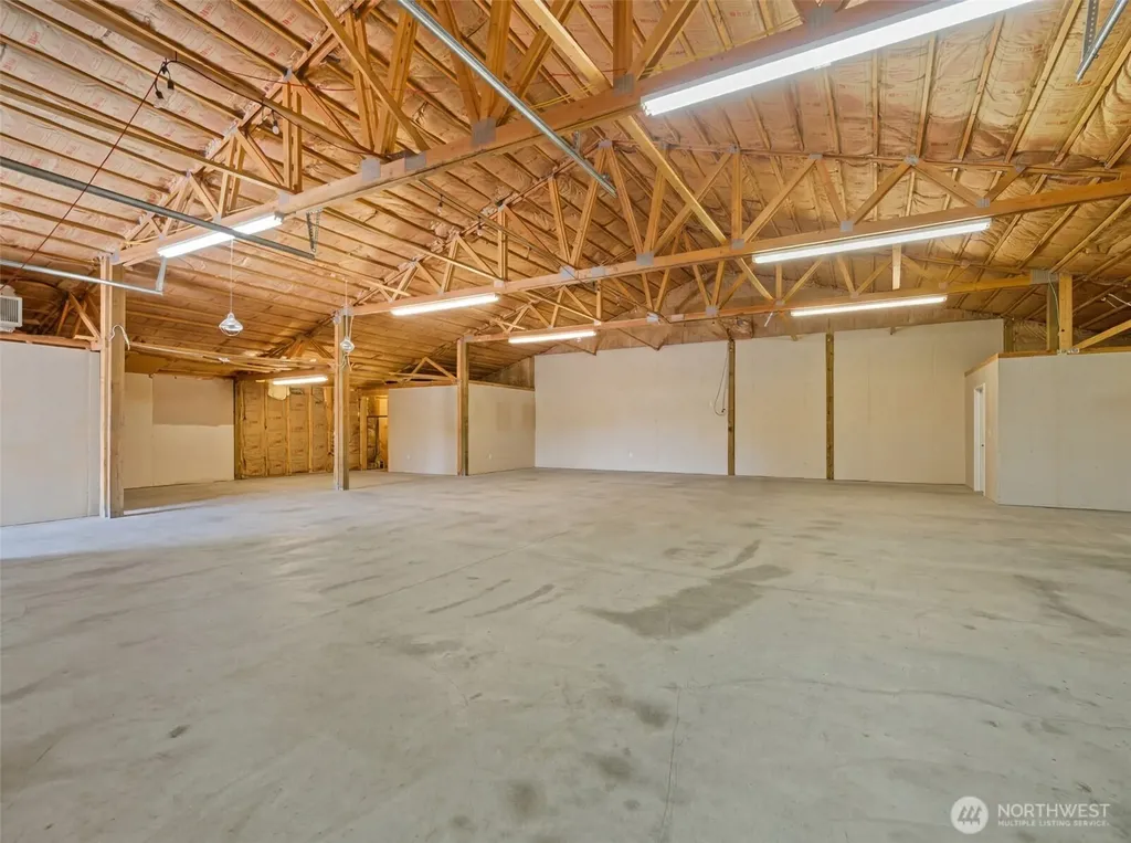 2720 NW Cascade Avenue East Wenatchee WA 98802