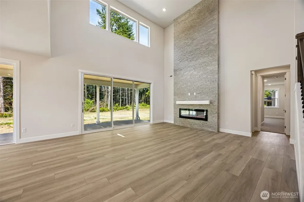 13814 100th Street NE Lake Stevens WA 98258