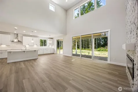13814 100th Street NE Lake Stevens WA 98258