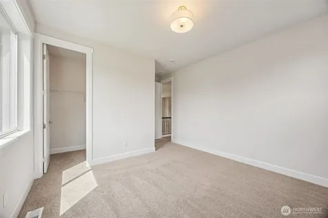 13814 100th Street NE Lake Stevens WA 98258