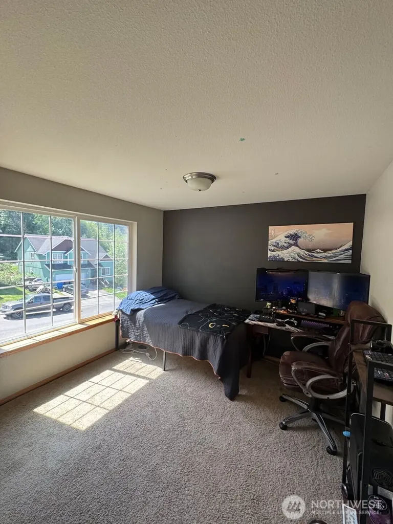 648 Kaitlyn St W Eatonville WA 98328