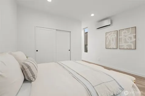 1508 18th Avenue Seattle WA 98122