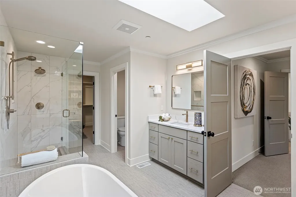 12813 NE 65th Lane Kirkland WA 98033