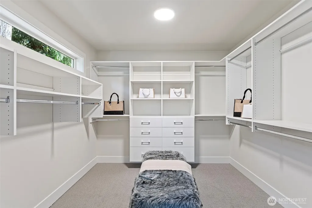 12813 NE 65th Lane Kirkland WA 98033