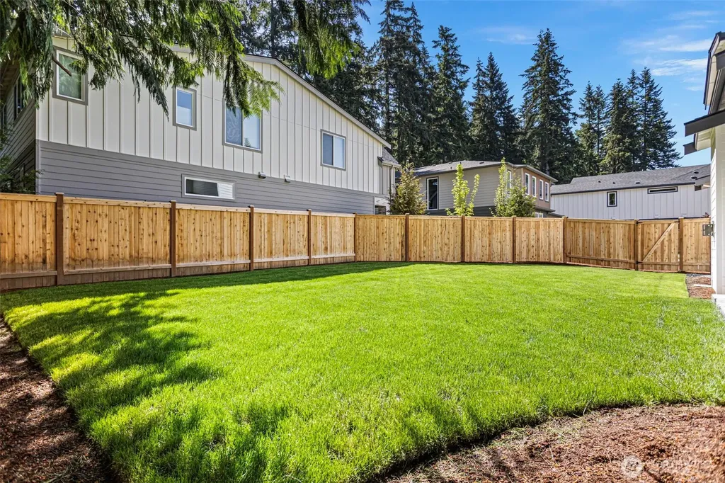12813 NE 65th Lane Kirkland WA 98033
