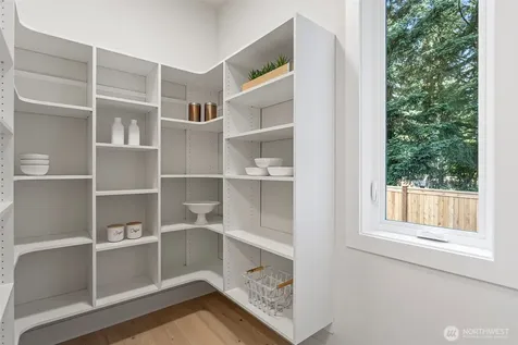 12813 NE 65th Lane Kirkland WA 98033