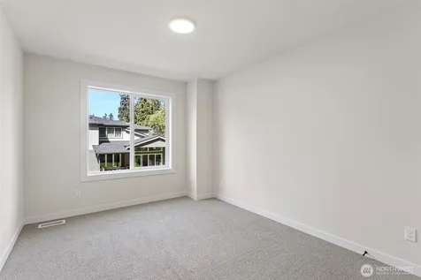 12813 NE 65th Lane Kirkland WA 98033
