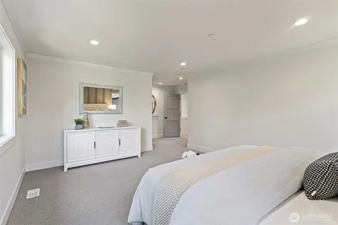 12813 NE 65th Lane Kirkland WA 98033
