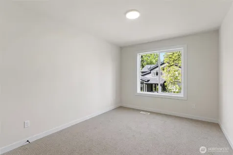12813 NE 65th Lane Kirkland WA 98033