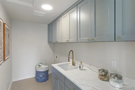 12813 NE 65th Lane Kirkland WA 98033