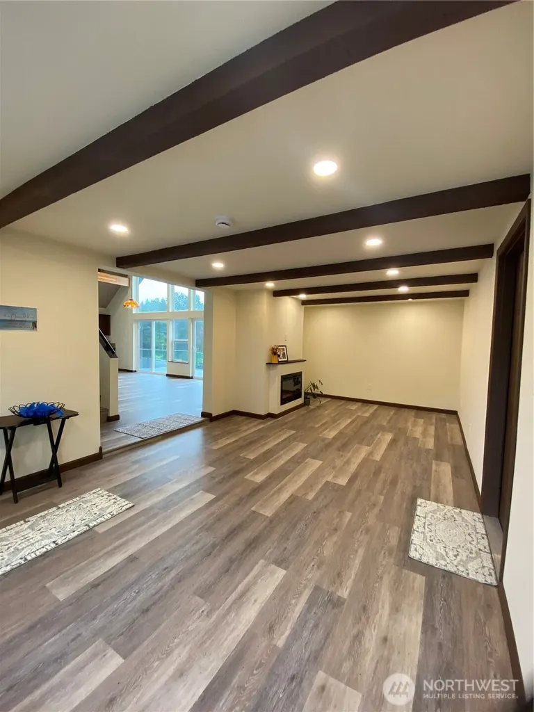313 Sand Dune Avenue NW Ocean Shores WA 98569