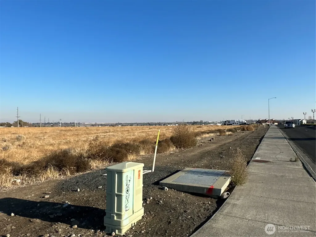 94 W Central Drive Moses Lake WA 98837