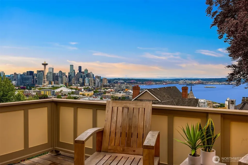 525 W Prospect Street Seattle WA 98119