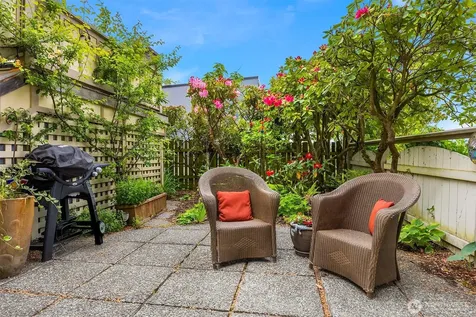 525 W Prospect Street Seattle WA 98119