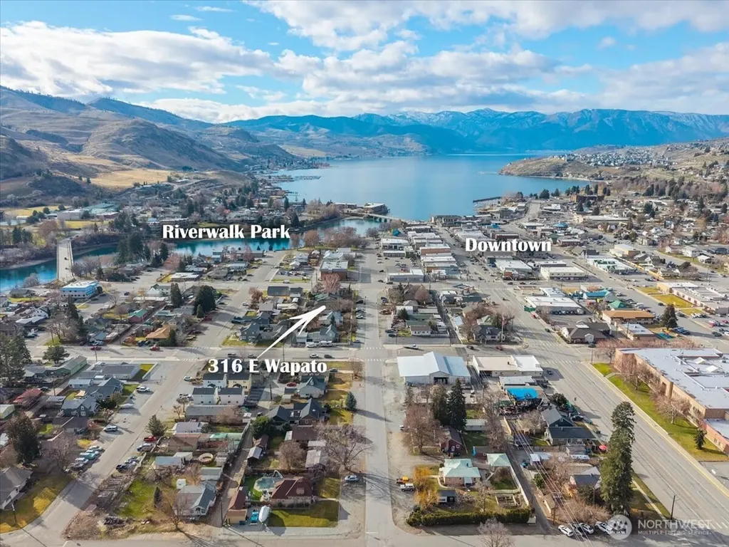 316 E Wapato Avenue Chelan WA 98816