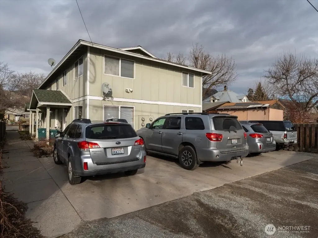 316 E Wapato Avenue Chelan WA 98816