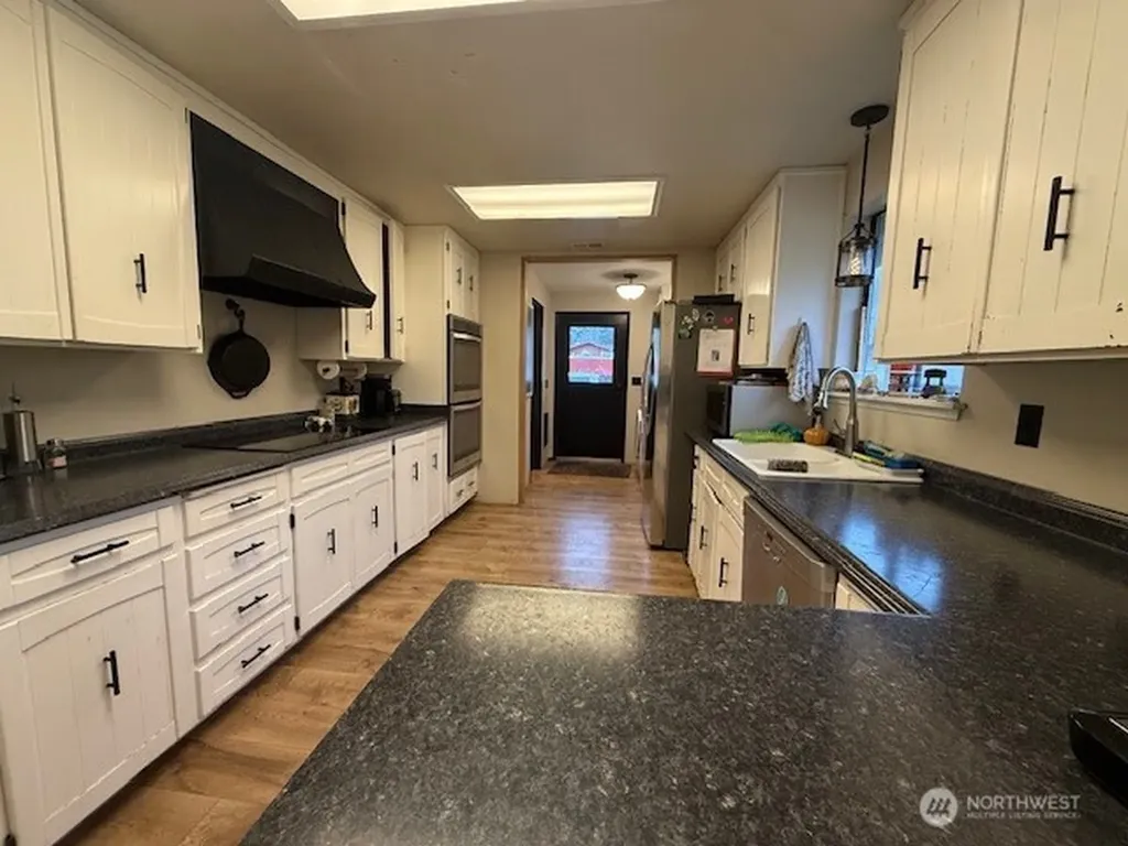 12503 151st Avenue E Puyallup WA 98374
