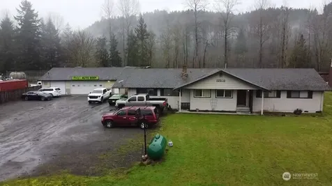12503 151st Avenue E Puyallup WA 98374