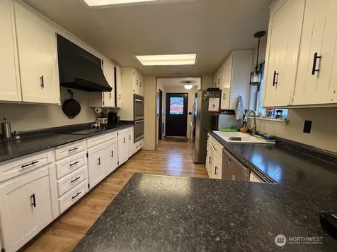 12503 151st Avenue E Puyallup WA 98374