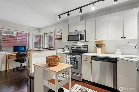 120 NW 39th Street Seattle WA 98107