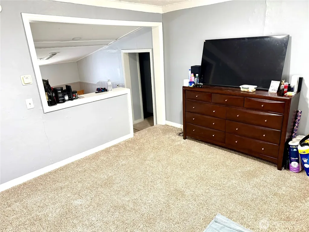 11040 11th Avenue SW Seattle WA 98146