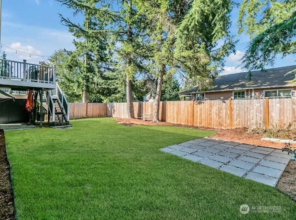 3302 Centennial Way NE Tacoma WA 98422