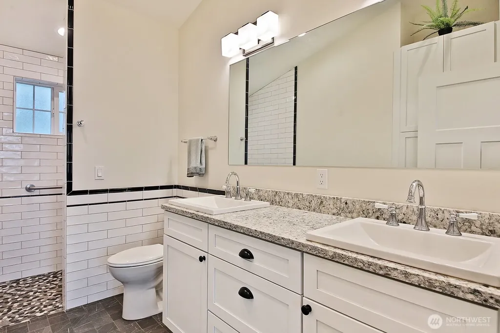 2999 Saratoga Road Langley WA 98260