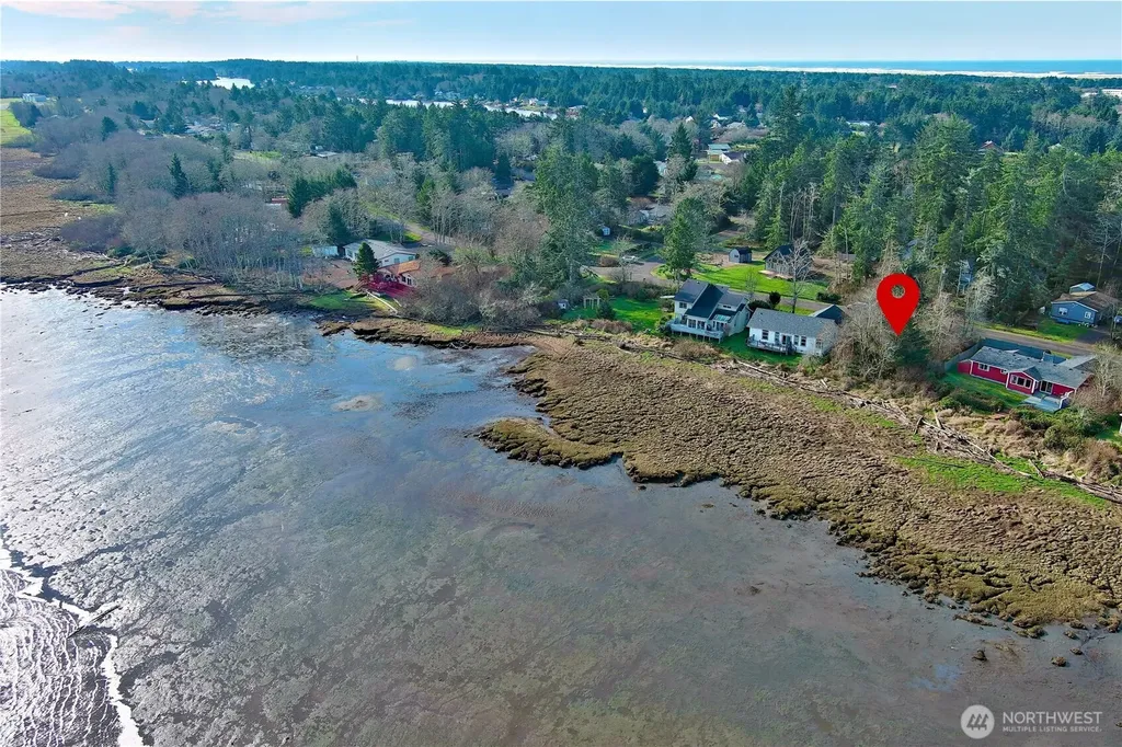716 Duck Lake Drive NE Ocean Shores WA 98569