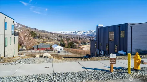 1307 Dragonfly Court Chelan WA 98816