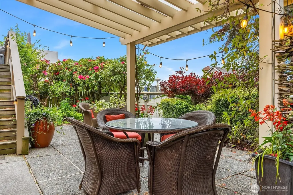525 Prospect Street Seattle WA 98119