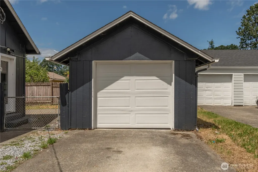 15406 Grant Avenue SW Lakewood WA 98498