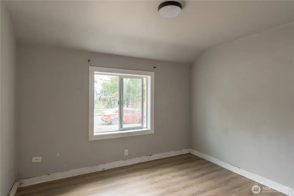 15406 Grant Avenue SW Lakewood WA 98498