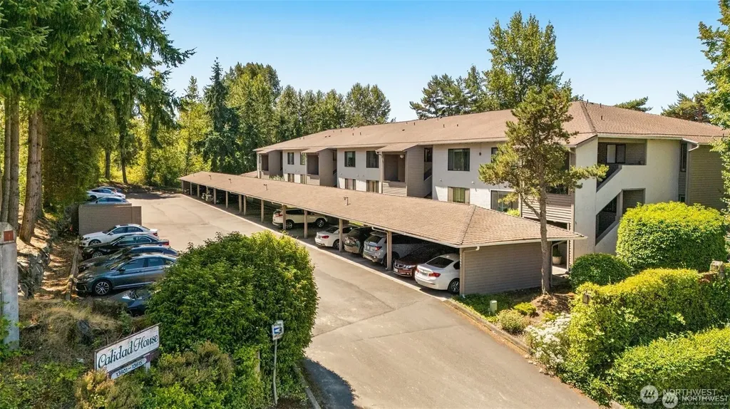 13611 NE 8th Street Bellevue WA 98005