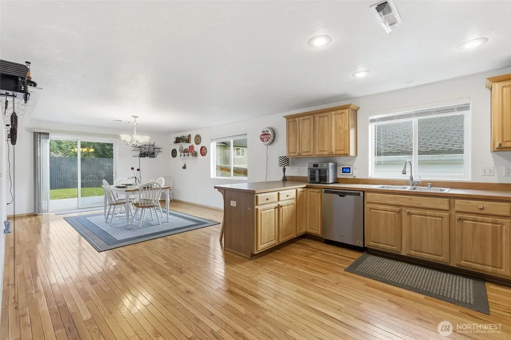 2533 Kristine Court Centralia WA 98531
