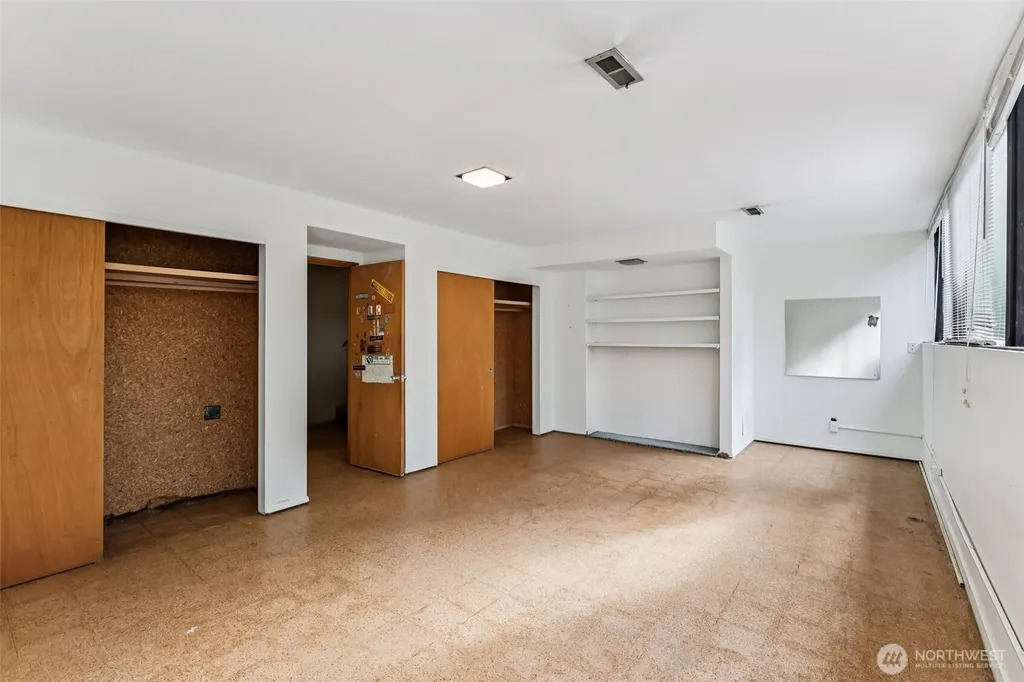 7832 NE 32nd Street Medina WA 98039