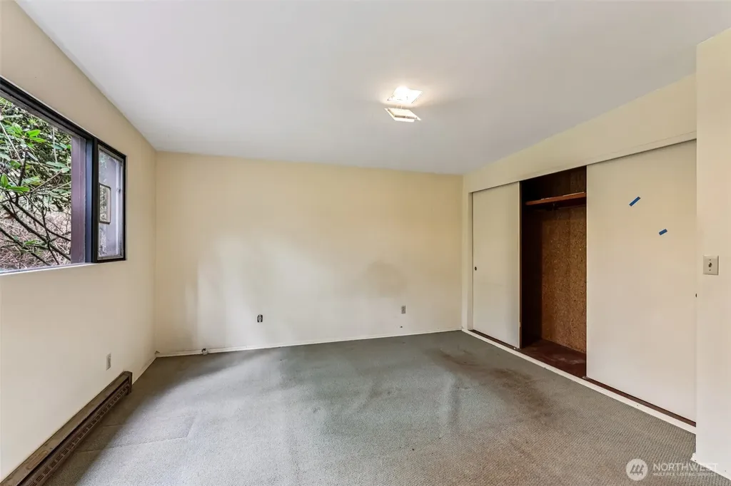 7832 NE 32nd Street Medina WA 98039