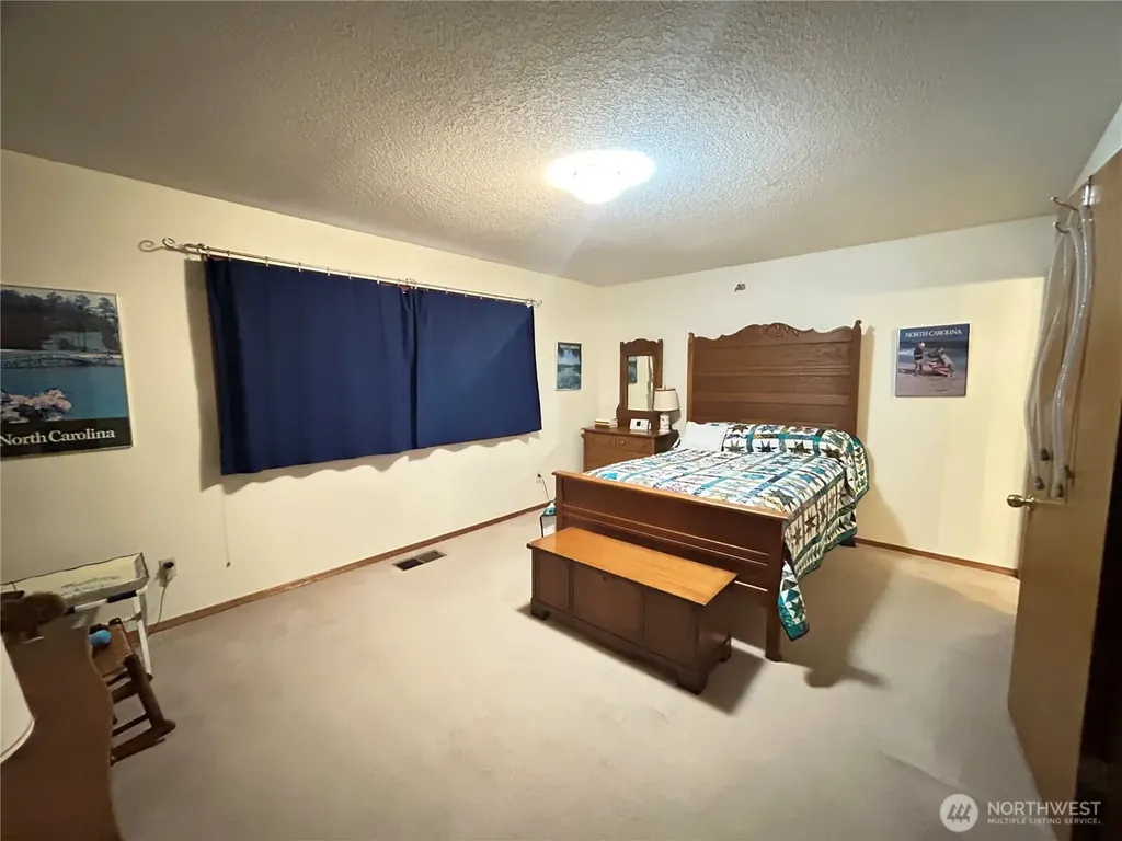 13301 NW 14th Avenue Vancouver WA 98685