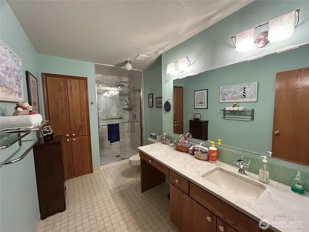 13301 NW 14th Avenue Vancouver WA 98685