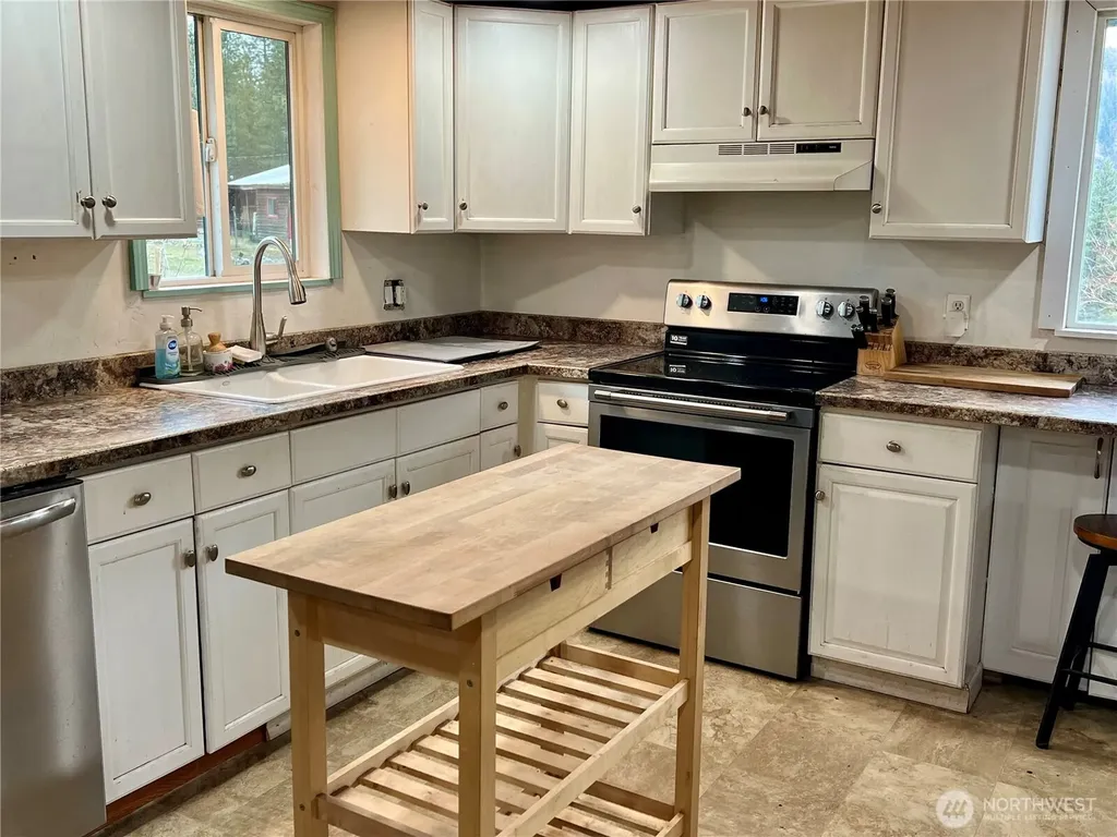 4396 Northport Flat Creek Road Northport WA 99157