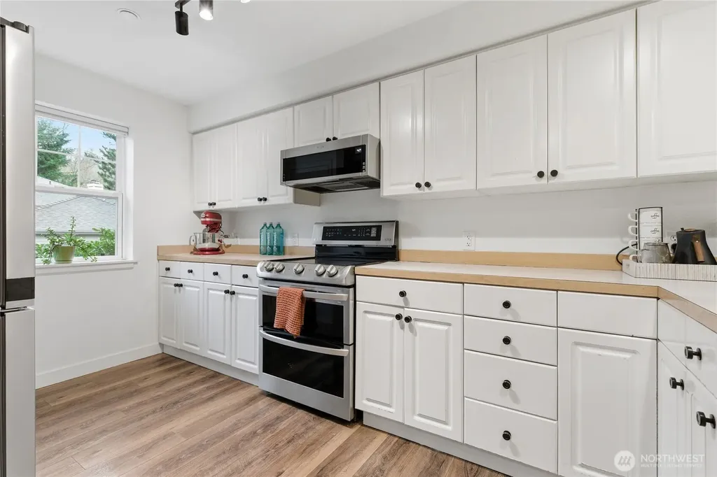 2300 Jefferson Ave NE Renton WA 98056