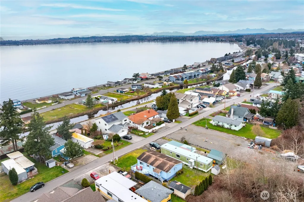 7460 Sunset Drive Blaine WA 98230